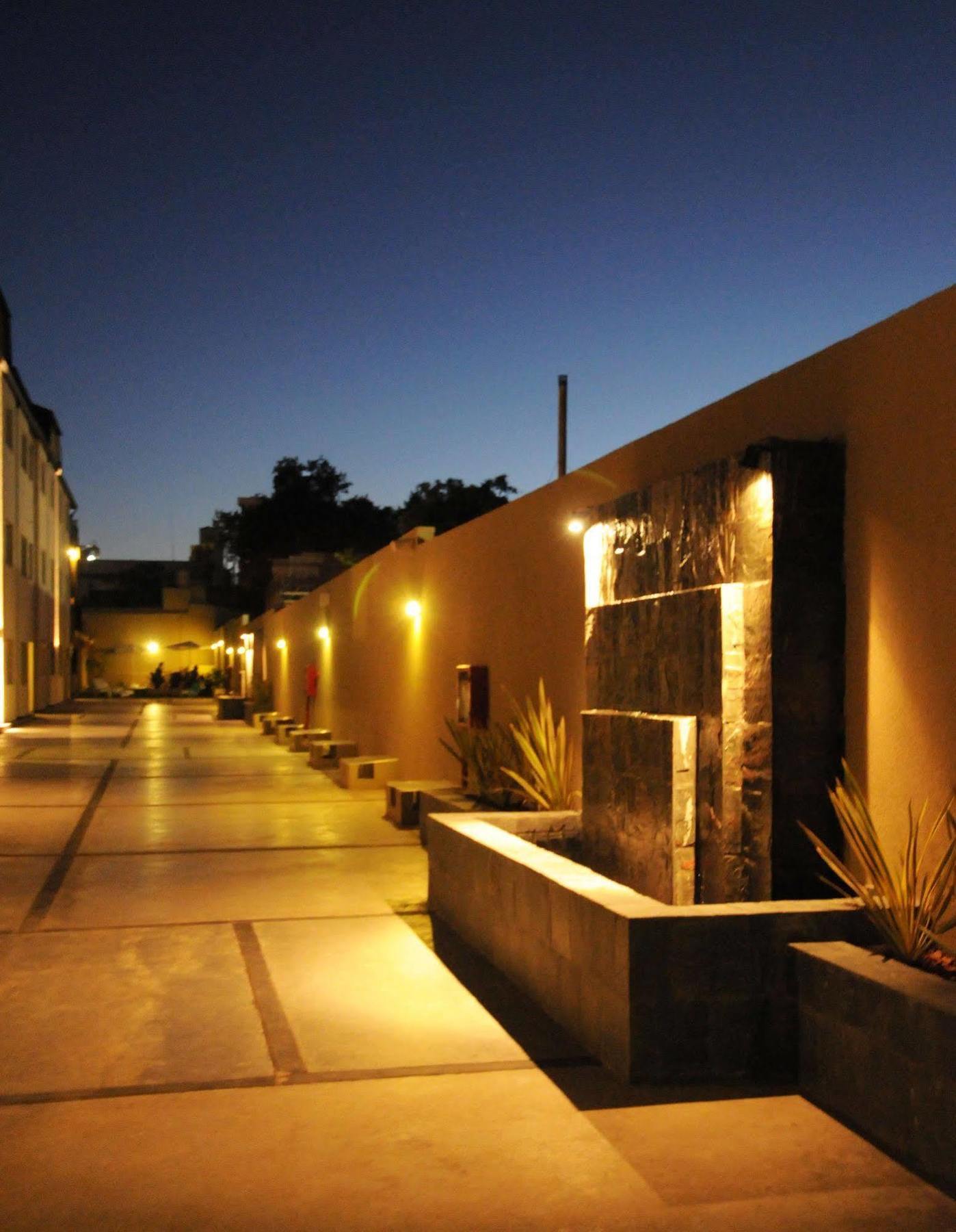 Soltigua Aparthotel Mendoza